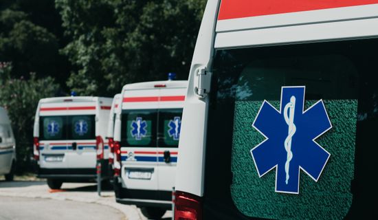 日照救护车转运病人过路高速收费吗？